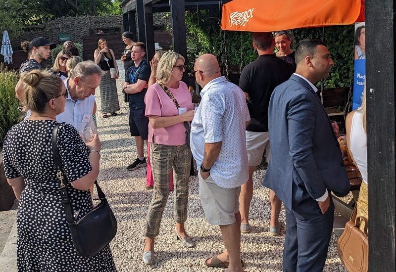 connect-members-networking-at-summer-social-event