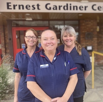 frailty-nurses-outside-the-ernest-gardiner-centre