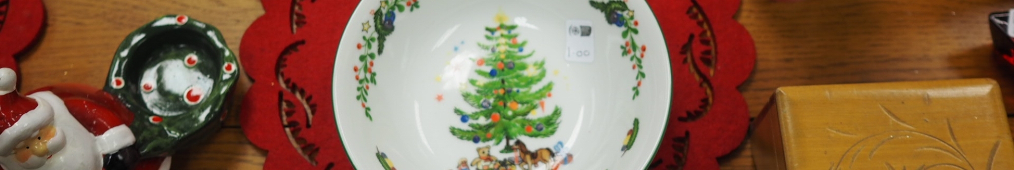 christmas-stock-displayed-in-a-hospice-charity-shop