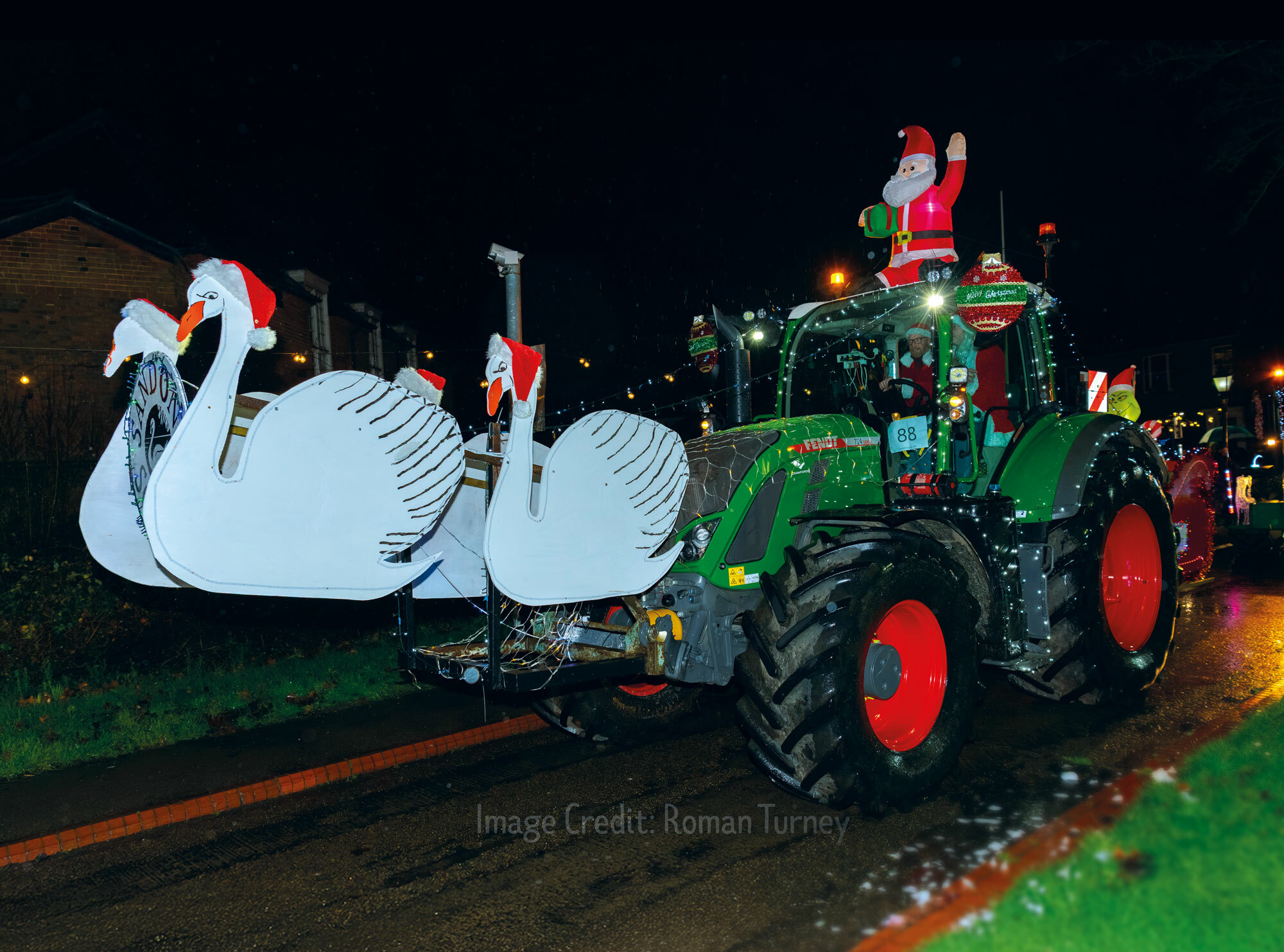 Tractors-on-Christmas-Lights-Tour_Garden-House-Hospice-Care_2026